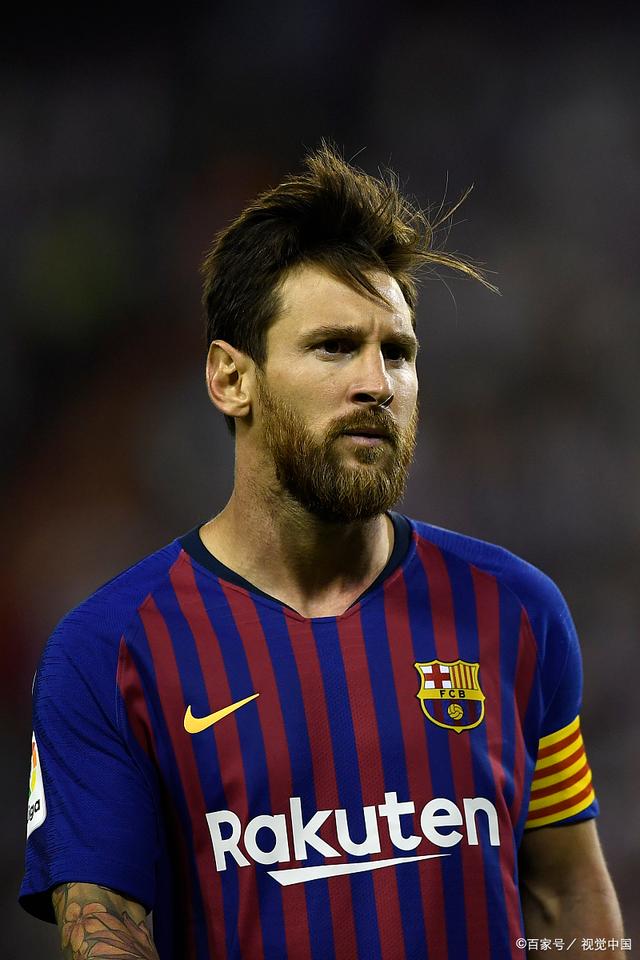 弗里克：亚马尔防守端表现也很积极，费兰是非常聪明的球员（弗里克：亚马尔防守同样积极，费兰踢球非常聪明）