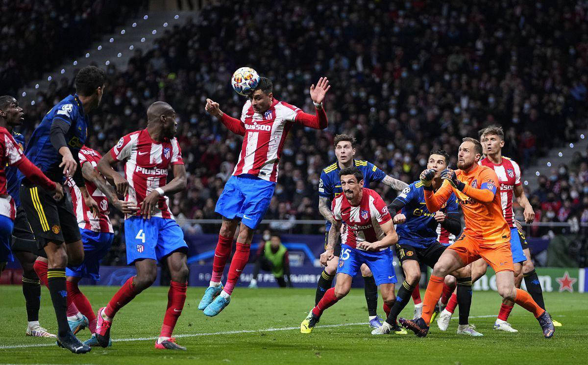 NBA：独行侠击败雄鹿 东契奇全场三双（NBA战报：东契奇砍下三双，独行侠力克雄鹿）